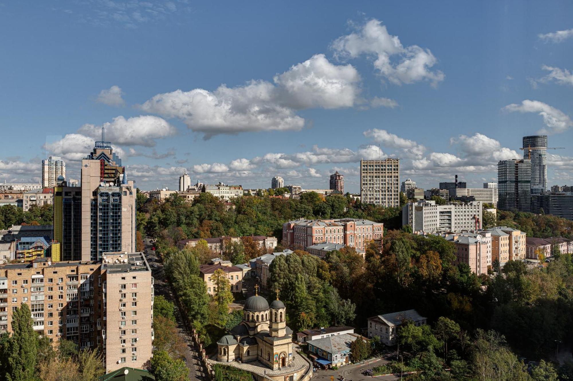 Sky Loft Hotel Kyiv By Rixwell International Exteriör bild